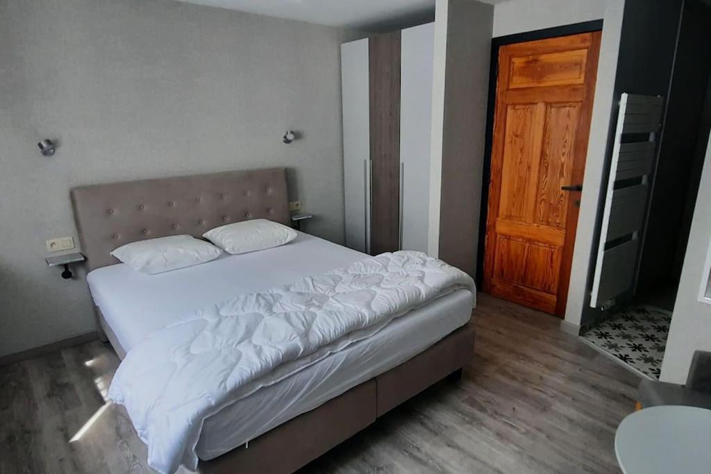 Le Relais Des Imprimeurs Villa Bouillon Luaran gambar