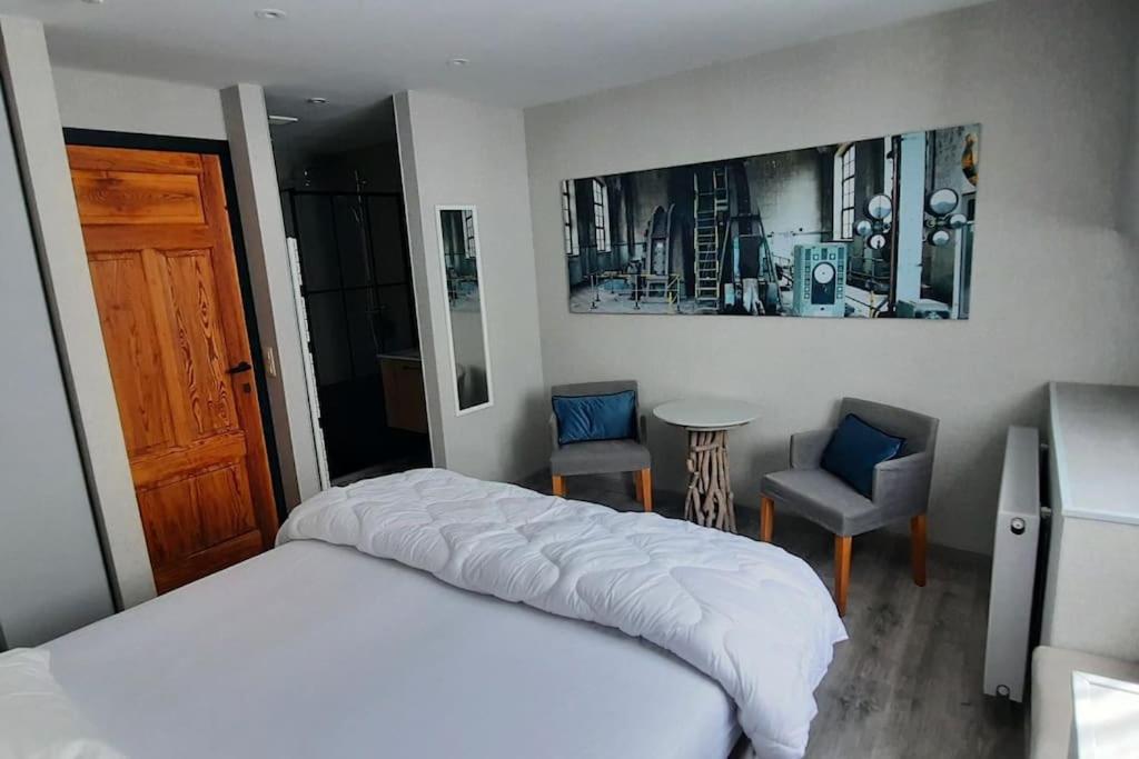 Le Relais Des Imprimeurs Villa Bouillon Luaran gambar